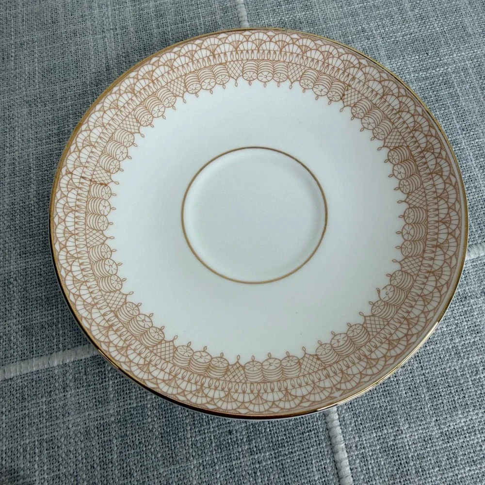 Crown‎ Staffordshire Classic Footed Cup And Saucer Gold Lace White & Gold